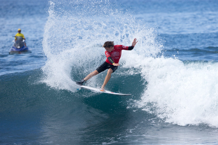 France’s Thomas Debierre notched the highest heat score on the first day of competition at the 2016 VISSLA ISA World Junior Championship. Photo: ISA / Miguel Rezendes