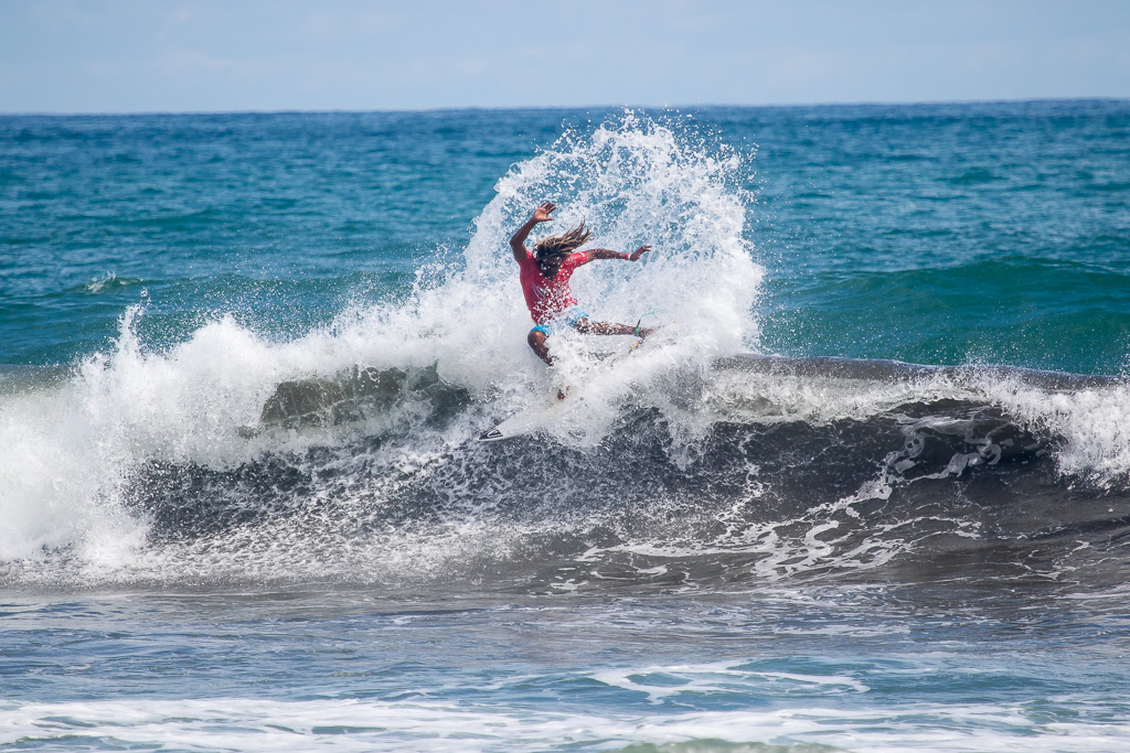 Costa Rica’s Gilbert Brown helps lead Team Costa Rica to the Final of the ISA Aloha Cup, to run on Saturday. Photo: ISA / Pablo Jimenez