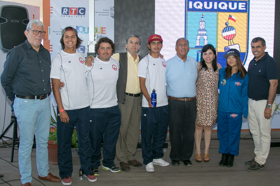 Dignitaries and athletes that attended the press conference from right to left: City Council Member, Pedro Cisternos, member of Team Chile, Matías Díaz, coach of Team Chile, Alex Castillo, Council Member, Arsenio Lozano, Member of Team Chile, Yoshua Toledo, Mayor of Iquique, Jorge Soria, Council Member, Danisa Astudillo, Member of Team Japan, Ayaka Suzuki and City Council Member, Mauricio Soria. Photo: ISA/Pablo Jimenez
