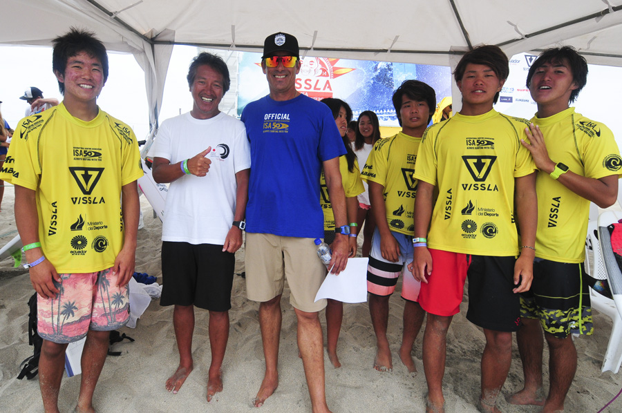 Team Japan Semifinals Aloha Cup. Credit: ISA/Michael Tweddle
