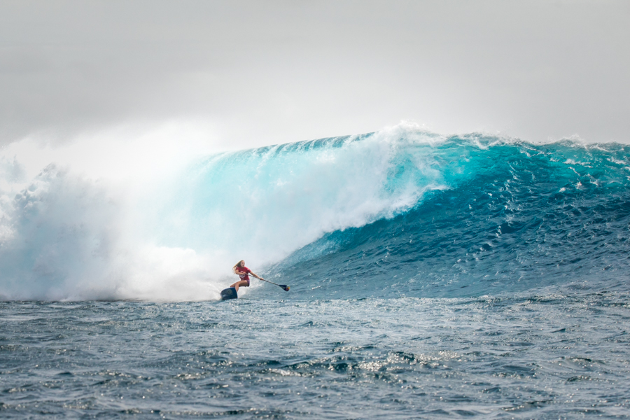 USA’s Izzi Gomez drops into a massive set wave in the Women’s Final, finishing with the Silver Medal. Photo: ISA / Sean Evans