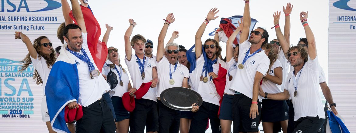Francia Recibe Doble Oro en SUP Surfing para Ganar un Histórico Título Mundial por Equipos