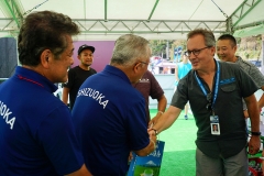 Mayor of Makinohara with ISA Excecutive Director Bob Fasulo. Photo: ISA / Borja Irastorza