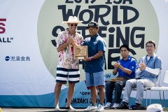 ISA President Fernando Aguerre & The President of the Nippon Surfing Association and Member of the ISA Executive Committee, Atsushi Sakai. PHOTO: ISA / Ben Reed